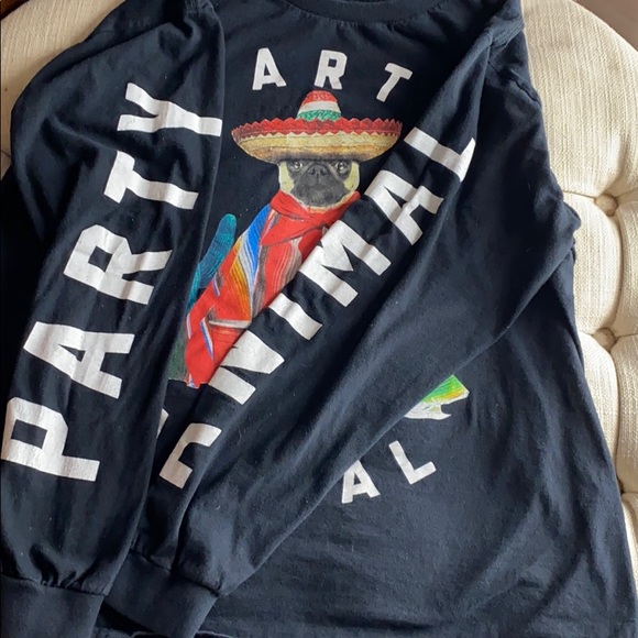 Party animal pug tee - Picture 4 of 5